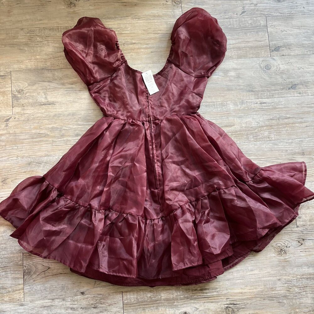 Hot Topic Cosmic Aura Dress Small Maroon Tiered Puff Sleeve Ruffle Mini NWT - Picture 2 of 7